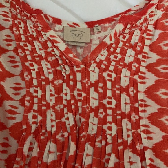 Top - Picture 2 of 3